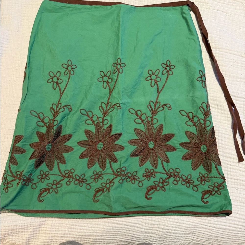 Max Studio A-Line Skirt in Green with Brown Floral Embroidery